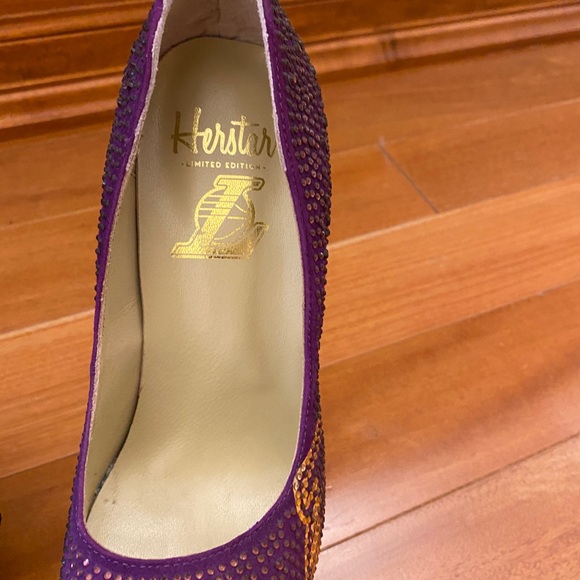 Rare high heel shoes - Picture 2 of 3